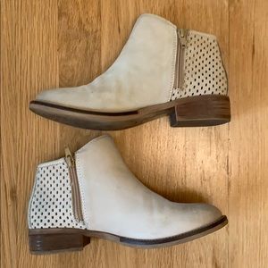 Steve Madden Beverly Booties